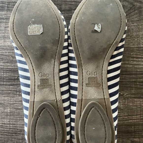 GAP Blue and White Flats Nautical-Inspired Loafers - Picture 5 of 5